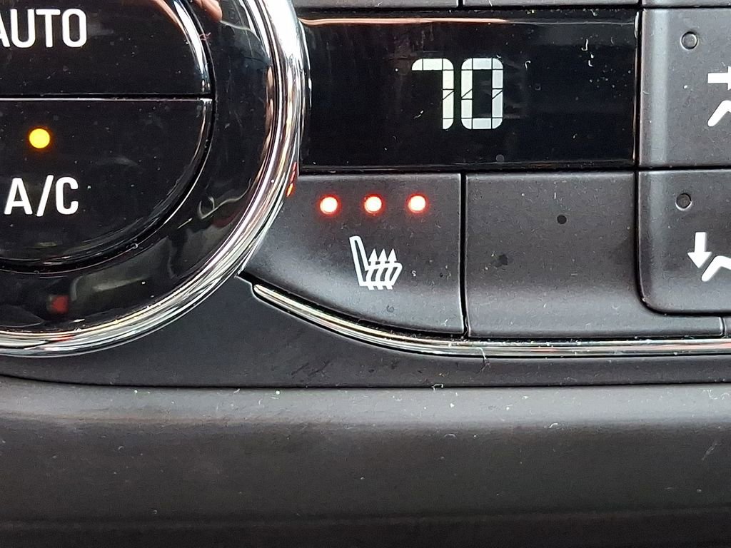 Used 2023 Chevrolet TrailBlazer RS w/ Convenience Package image 23