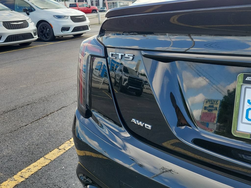 Used 2022 Cadillac CT5 Sport w/ LPO, ONYX Package AWD/4WD image 9