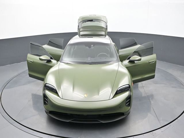 Certified 2023 Porsche Taycan GTS image 33