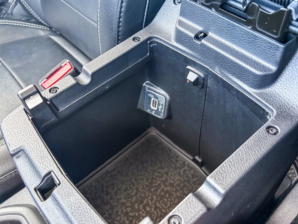Used 2023 Jeep Wrangler Unlimited Sahara AWD/4WD image 51