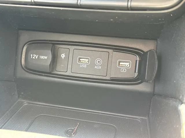 Used 2020 Hyundai Santa Fe SEL w/ Convenience Package FWD image 34
