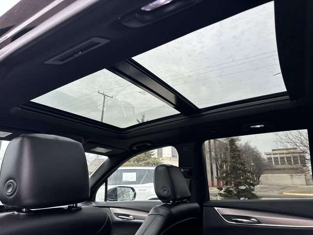Used 2024 Cadillac XT6 Luxury w/ LPO, Floor Liner Package AWD/4WD image 12