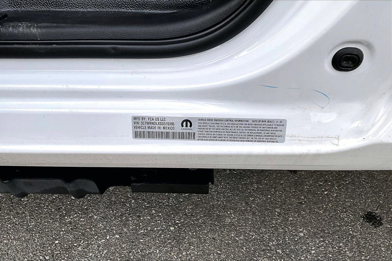 New 2025 RAM 5500 Tradesman AWD/4WD image 36