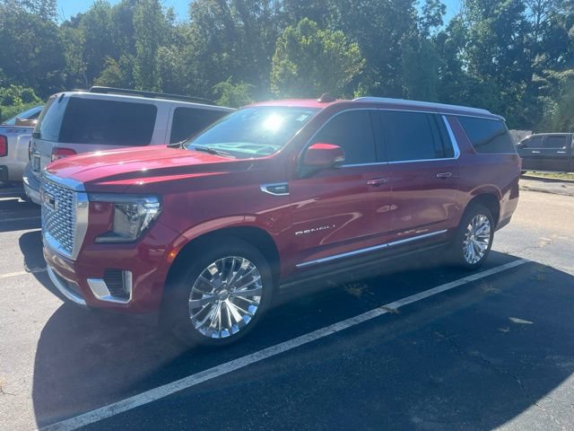 Used 2021 GMC Yukon XL Denali w/ Denali Premium Package