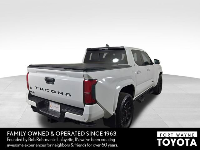 Used 2025 Toyota Tacoma SR5 AWD/4WD image 7