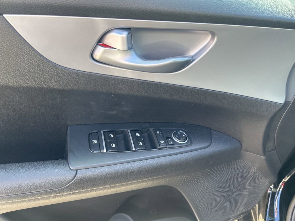 Certified 2023 Kia Forte LXS w/ LXS Technology Package image 11