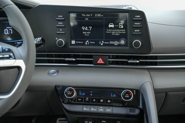 New 2026 Hyundai Elantra Sport FWD image 17