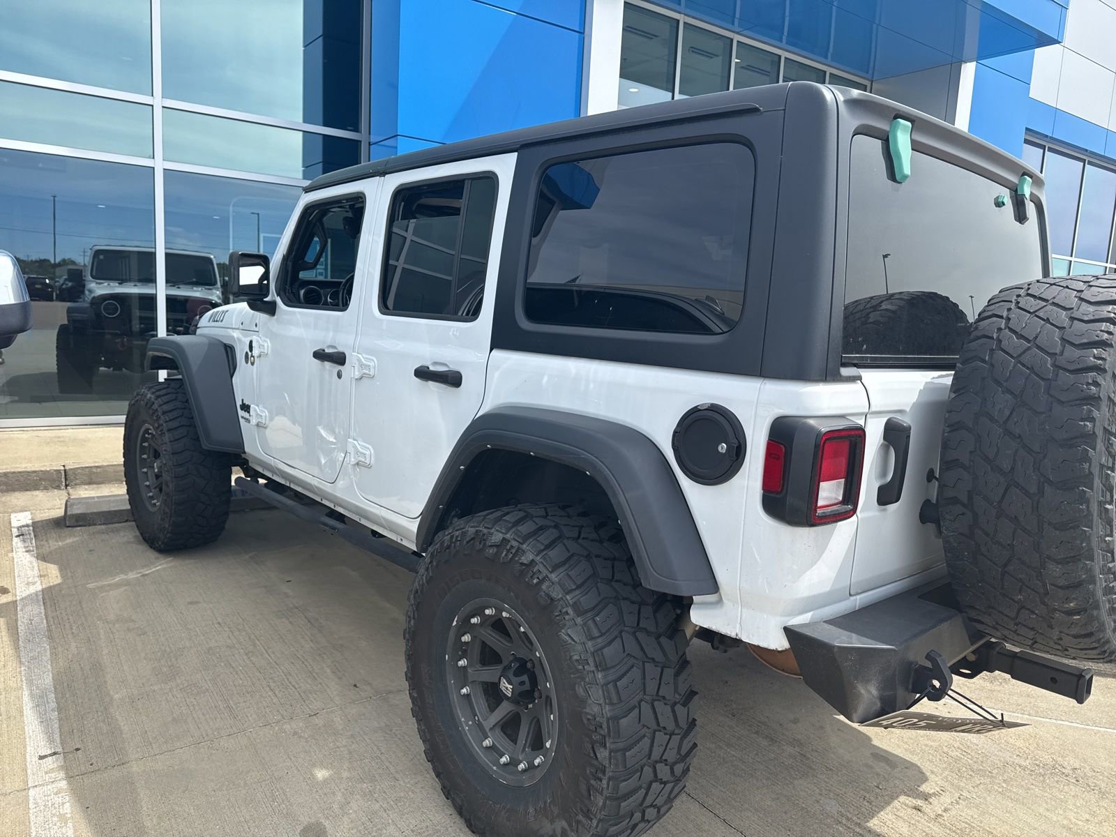 Used 2021 Jeep Wrangler Unlimited Sport image 7