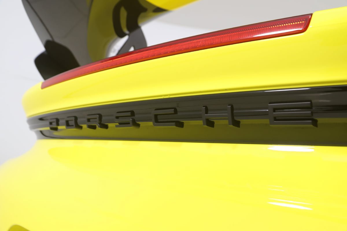 Used 2025 Porsche 718 Cayman GT4 RS w/ Weissach Package RWD image 76