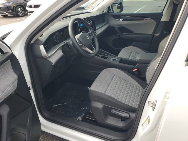 Certified 2025 Volkswagen Tiguan S FWD image 14