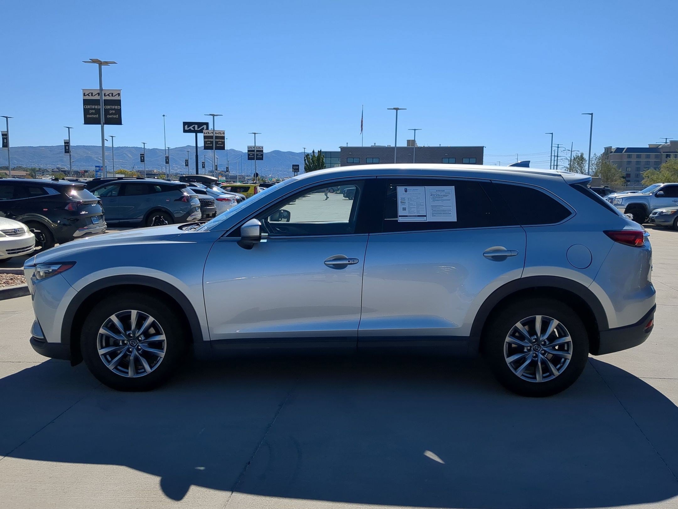 Used 2018 MAZDA CX-9 Touring AWD/4WD image 2