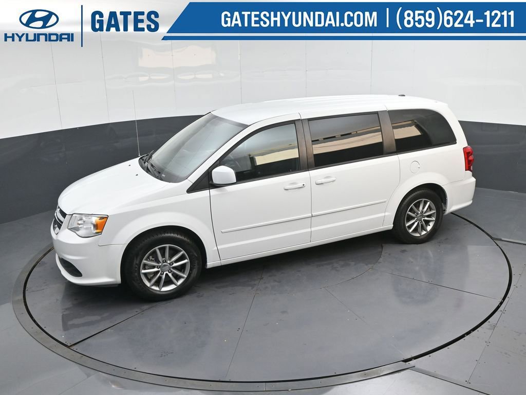 Used 2016 Dodge Grand Caravan SE image 32