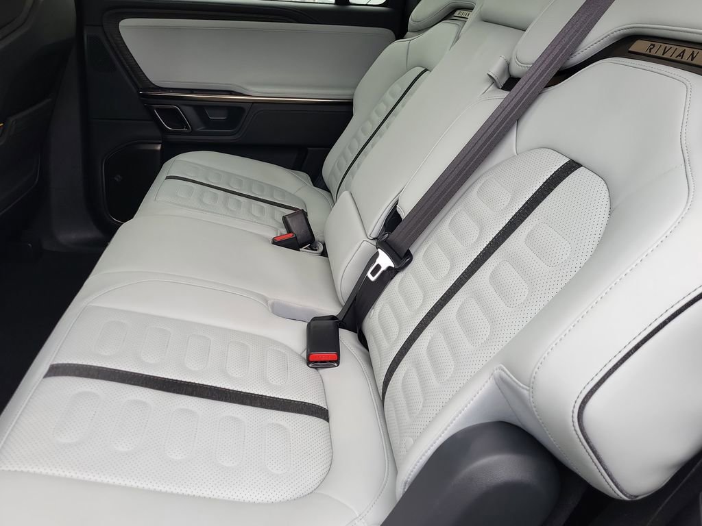 Used 2023 Rivian R1S Adventure AWD/4WD image 12