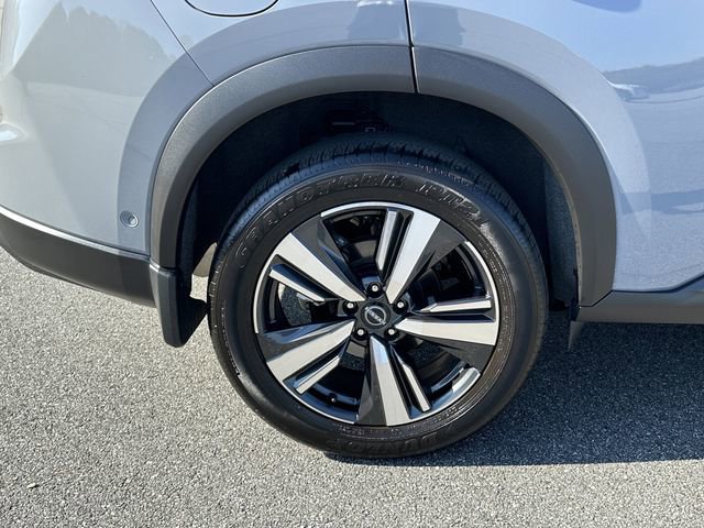 Certified 2025 Nissan Rogue SL image 18