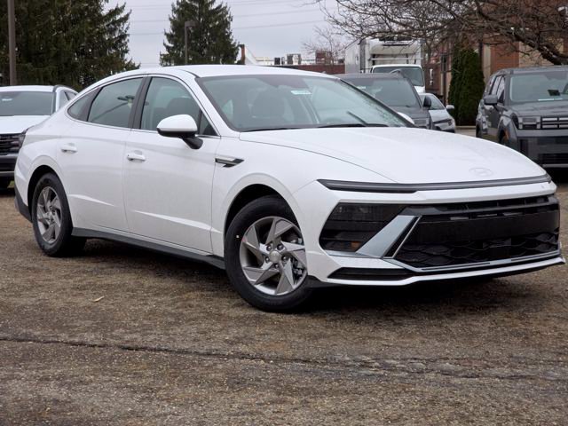 Certified 2026 Hyundai Sonata SE FWD image 3