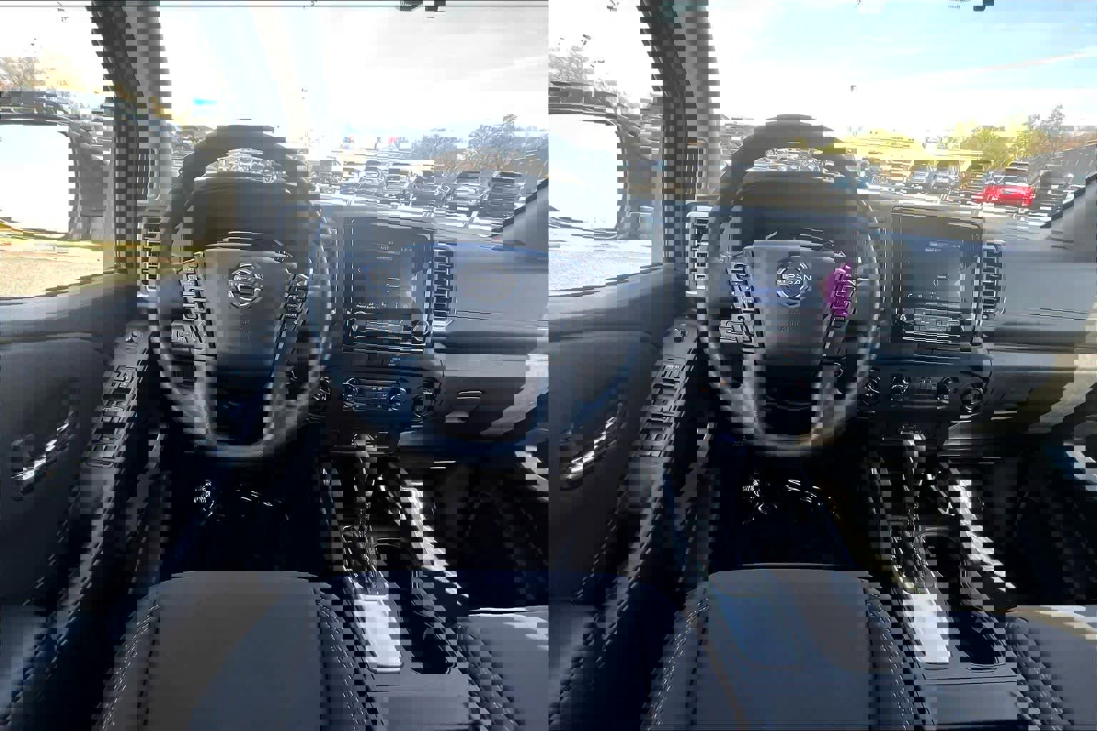 Used 2023 Nissan Frontier SV w/ Technology Package image 6