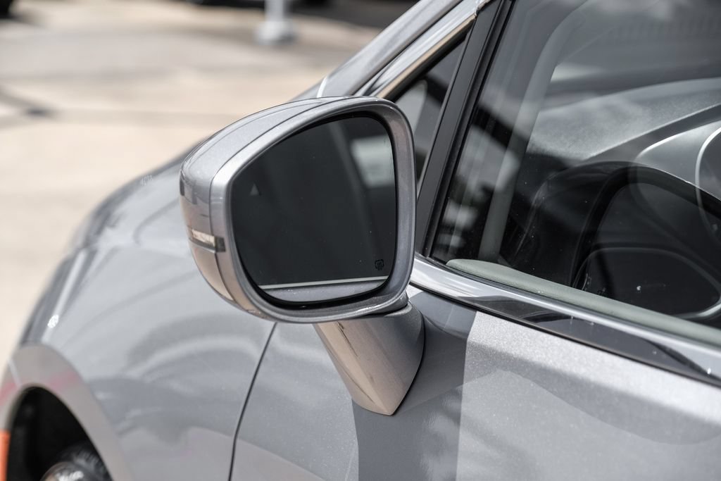 Used 2021 Chrysler Pacifica Touring-L FWD image 46