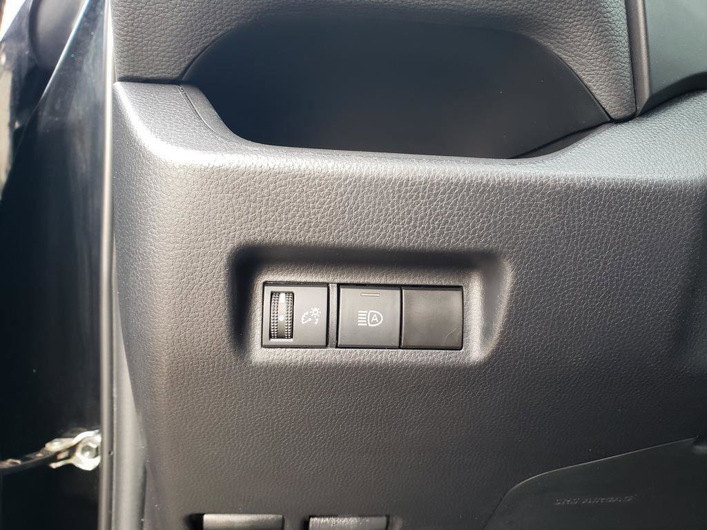 Used 2023 Toyota RAV4 XLE image 32