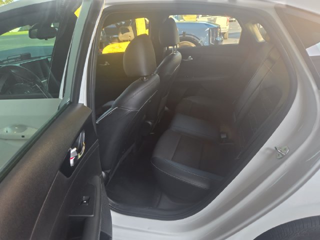 Used 2024 Kia Forte GT-Line FWD image 19