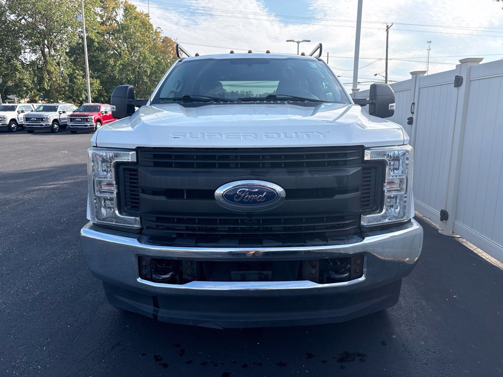 Used 2017 Ford F250 XL w/ Power Equipment Group AWD/4WD image 5