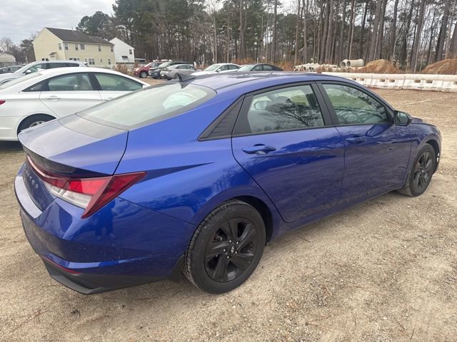 Used 2022 Hyundai Elantra SEL w/ Convenience Package image 10