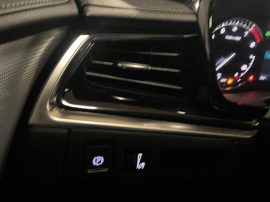 Used 2024 Cadillac XT6 Premium Luxury w/ LPO, Floor Liner Package image 23