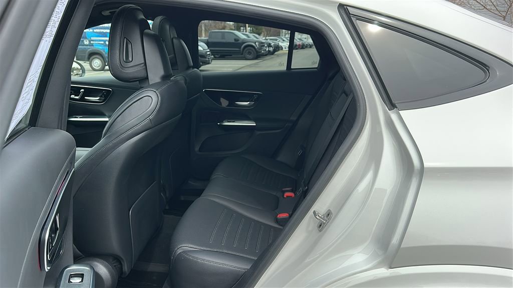 Used 2024 Mercedes-Benz GLC 300 4MATIC image 20