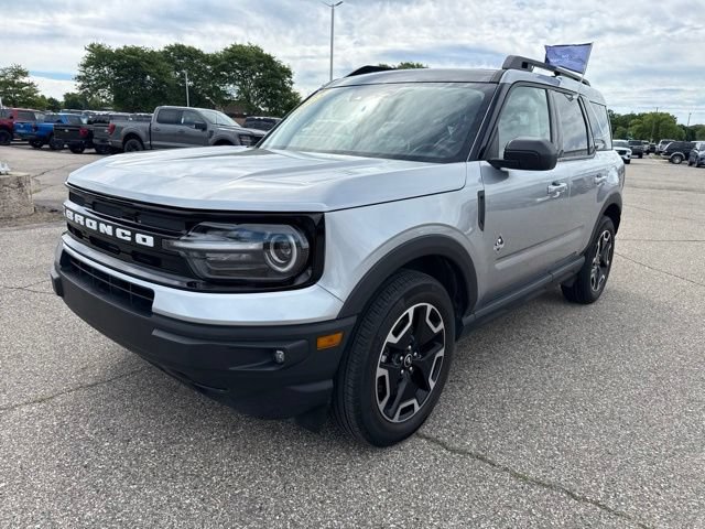 Certified 2023 Ford Bronco Sport Outer Banks w/ Tech Package AWD/4WD image 2