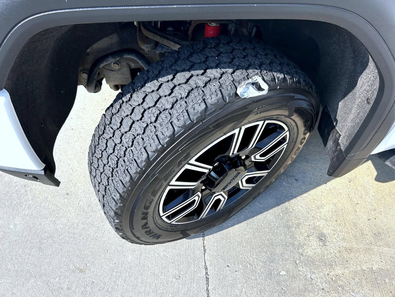 Used 2020 GMC Sierra 2500 AT4 w/ AT4 Premium Package AWD/4WD image 23