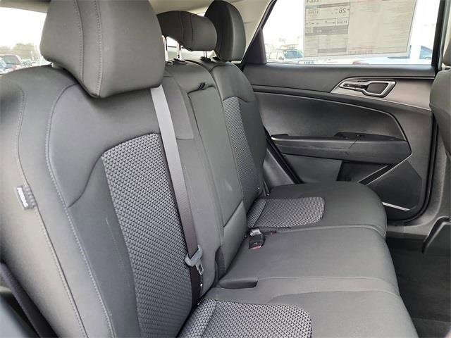 New 2026 Kia Sportage LX w/ LX Convenience Package image 18