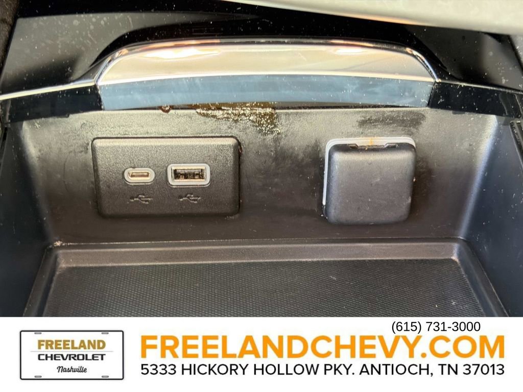 Used 2023 Buick Envision Essence image 30