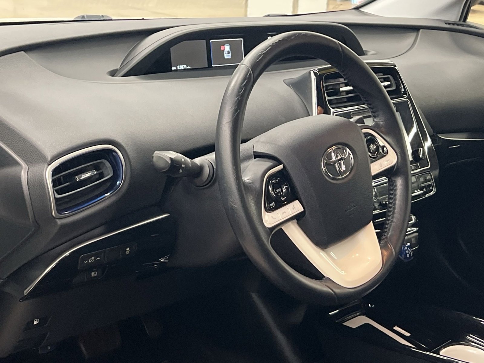 Used 2016 Toyota Prius Three Touring image 14