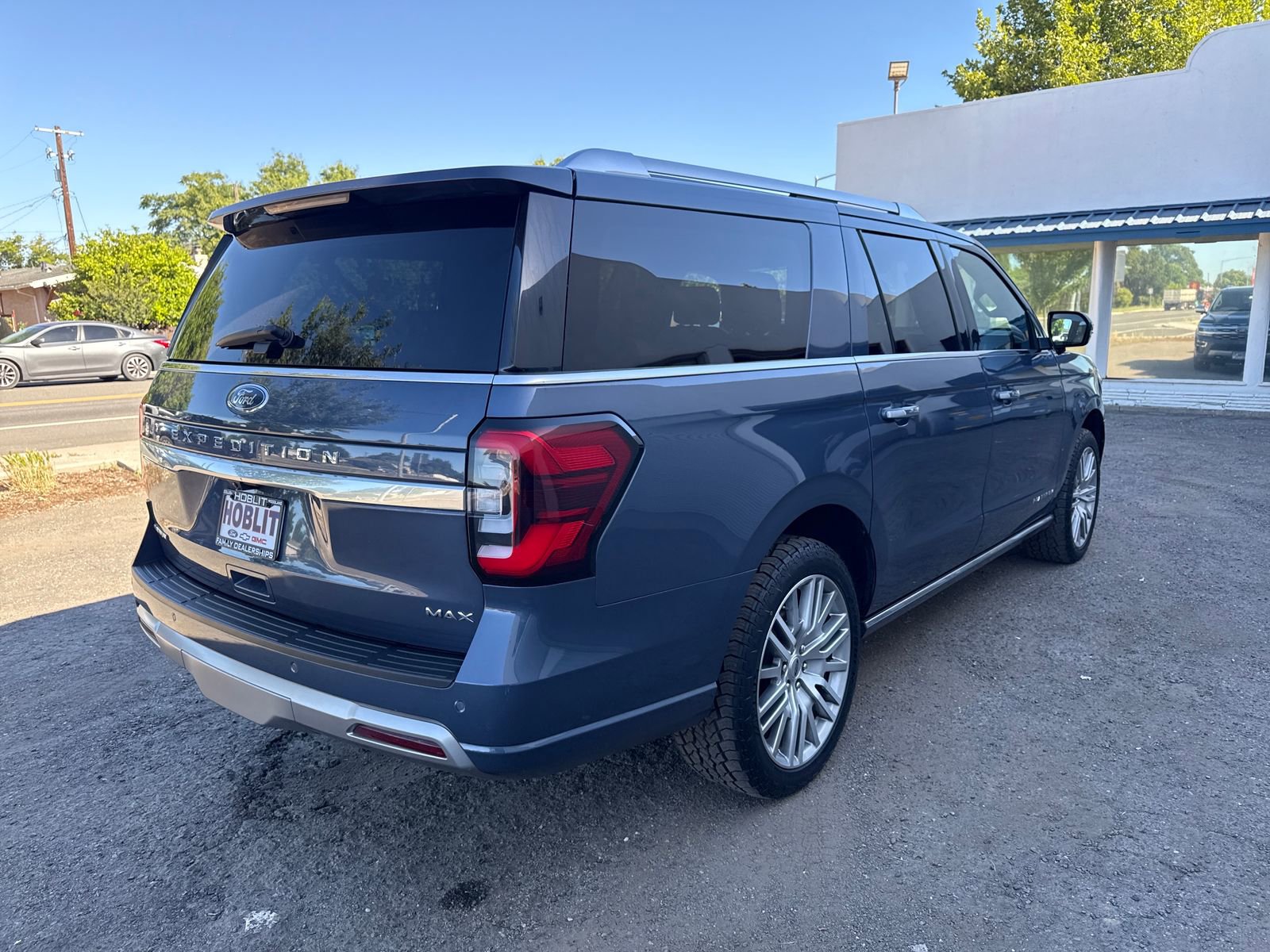 Certified 2023 Ford Expedition Max Platinum AWD/4WD image 5
