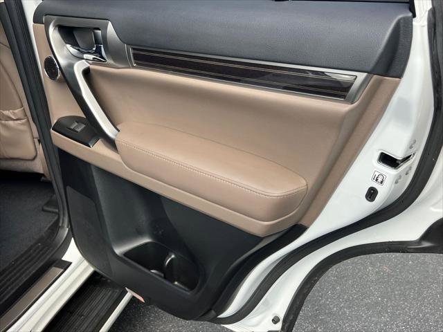 Certified 2023 Lexus GX 460 Premium w/ Premium Plus Package image 17
