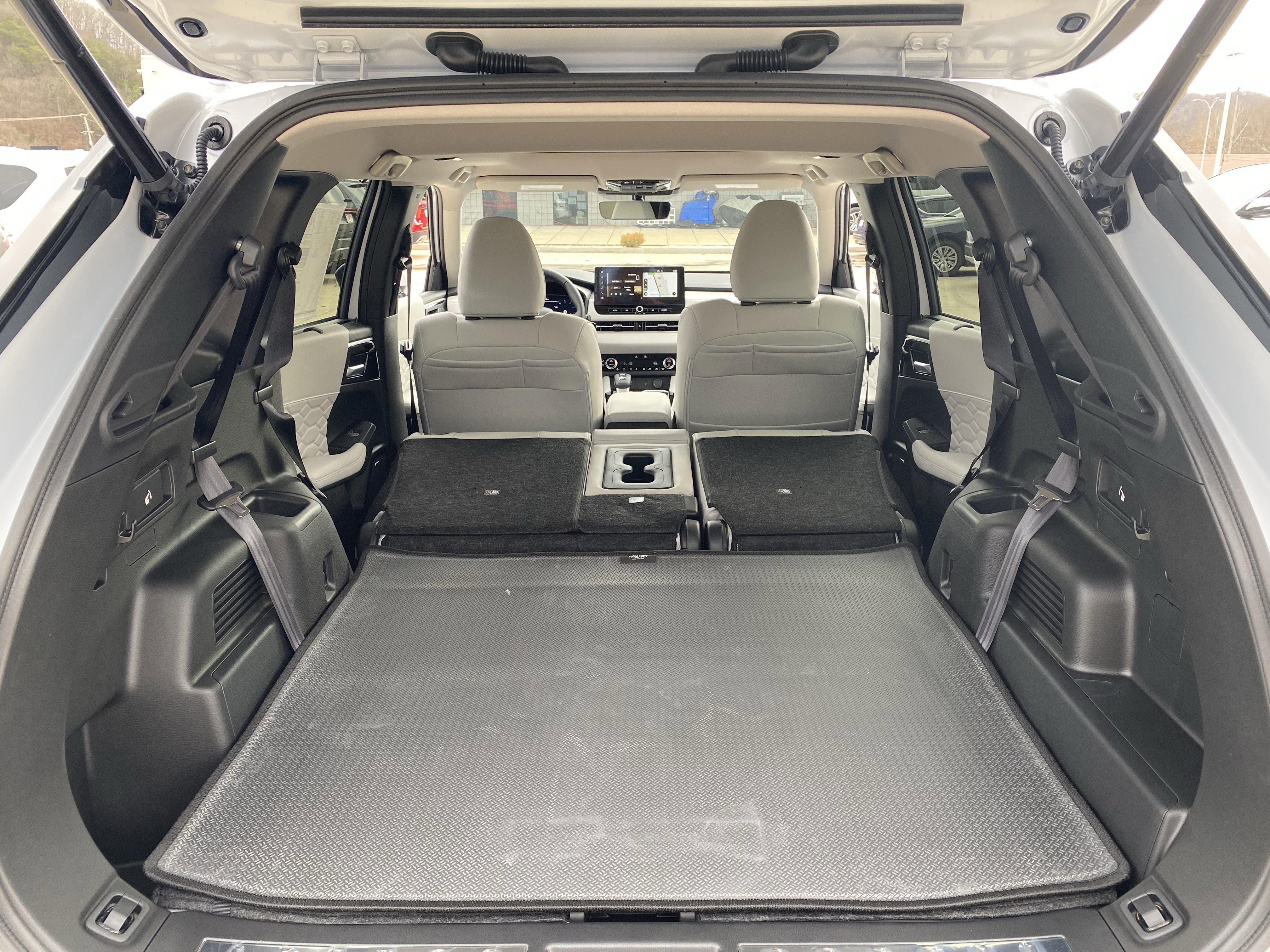 New 2026 Mitsubishi Outlander SEL image 33