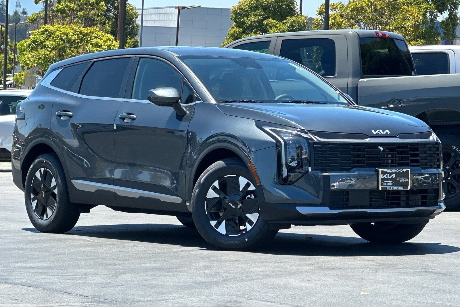 New 2026 Kia Sportage LX FWD video 2