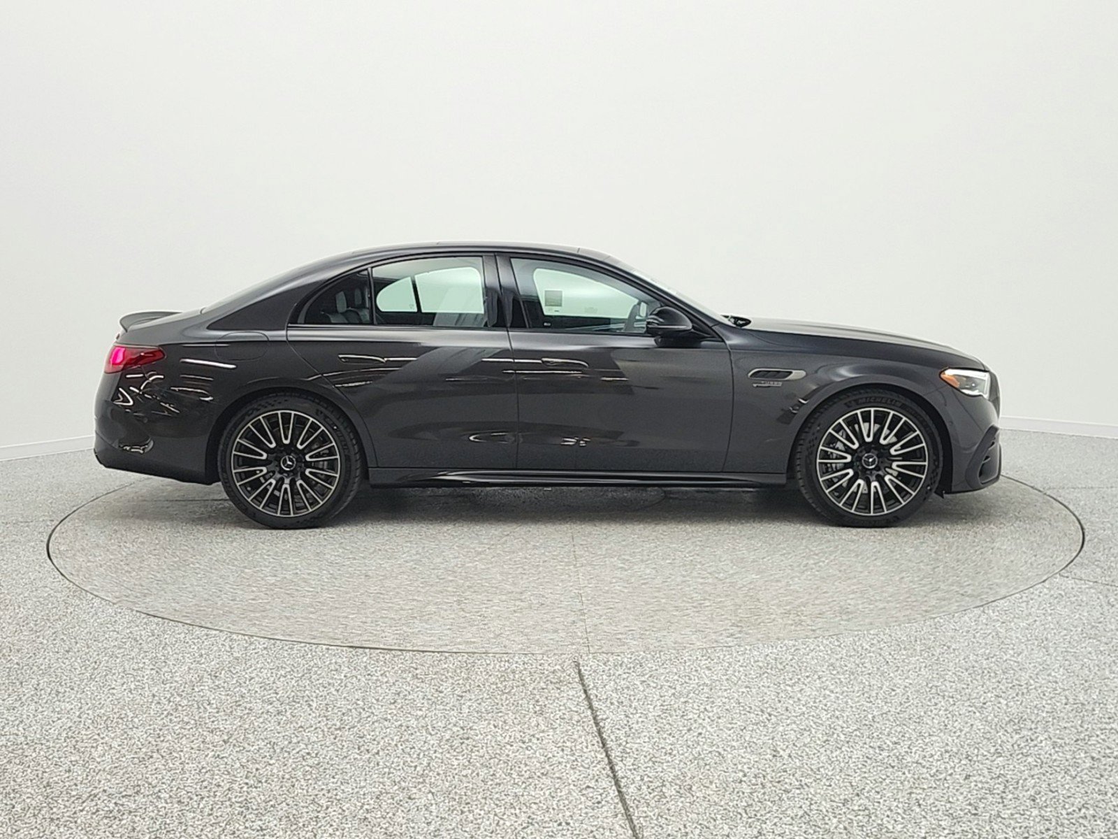 New 2026 Mercedes-Benz E 53 AMG e 4MATIC Sedan image 4