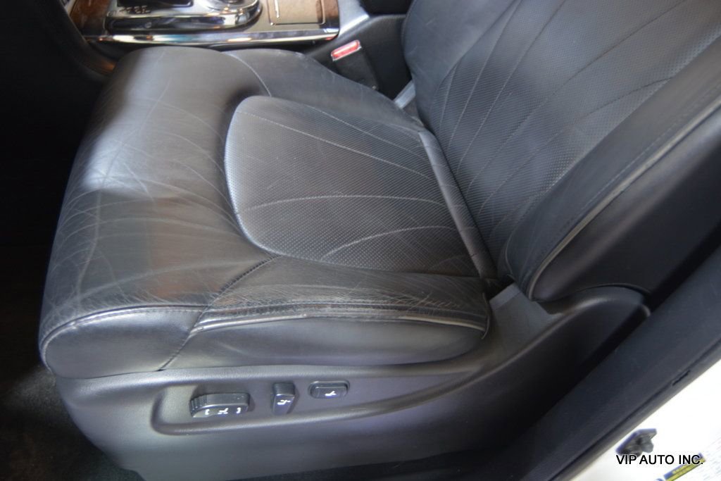 Used 2012 INFINITI QX56 4WD w/ Deluxe Touring Pkg image 22