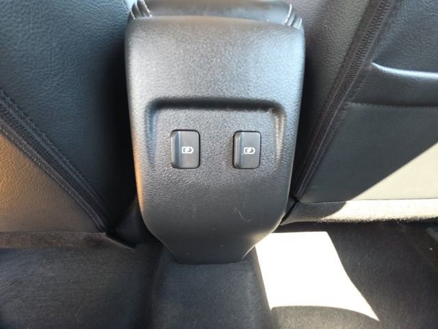 Used 2022 Nissan Kicks SR w/ Premium Package image 24