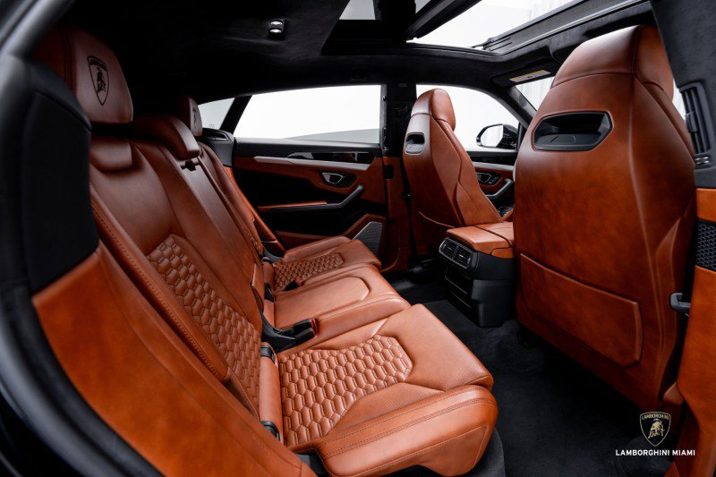 Used 2019 Lamborghini Urus image 51