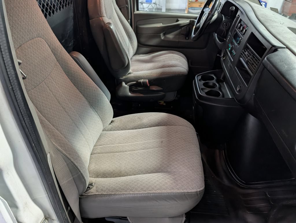 Used 2012 Chevrolet Express 1500 w/ Power Package RWD image 16