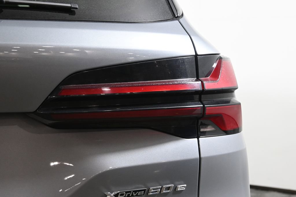 Certified 2024 BMW X5 xDrive50e w/ Premium Package image 13
