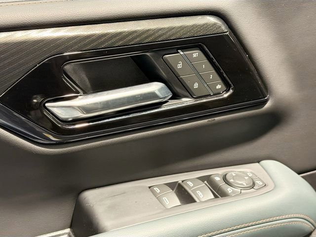 Used 2025 GMC Yukon XL AT4 w/ Premium Trailering Package image 17