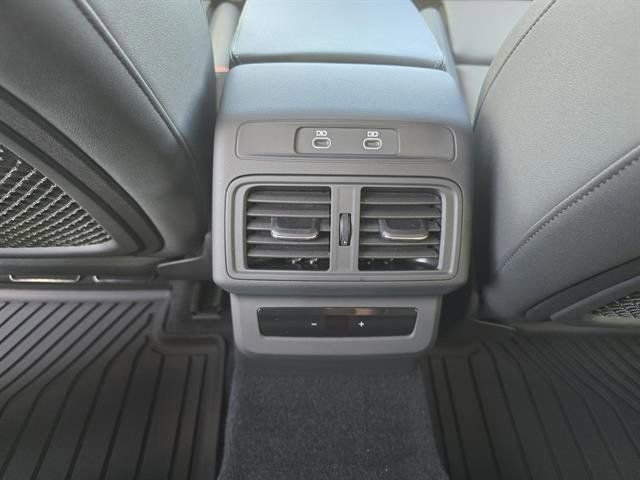 Used 2025 Audi Q5 Premium Plus w/ Premium Plus image 20