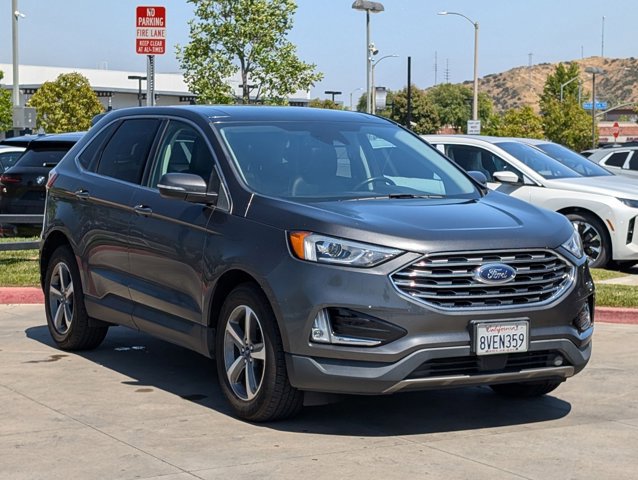 Used 2020 Ford Edge SEL w/ Convenience Package FWD image 3