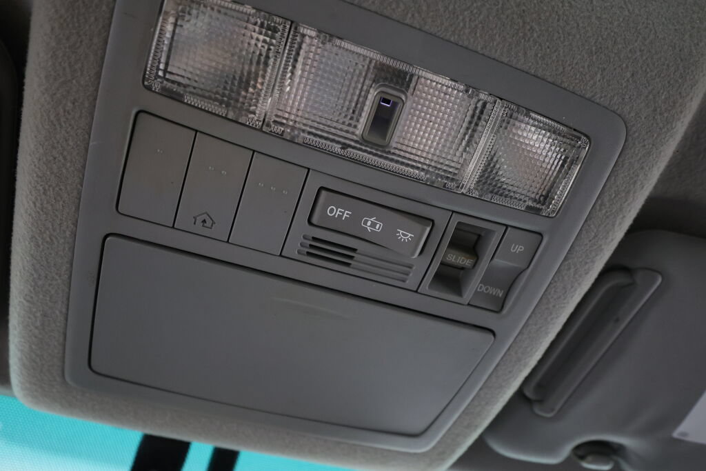 Used 2009 Toyota Highlander Limited AWD/4WD image 40