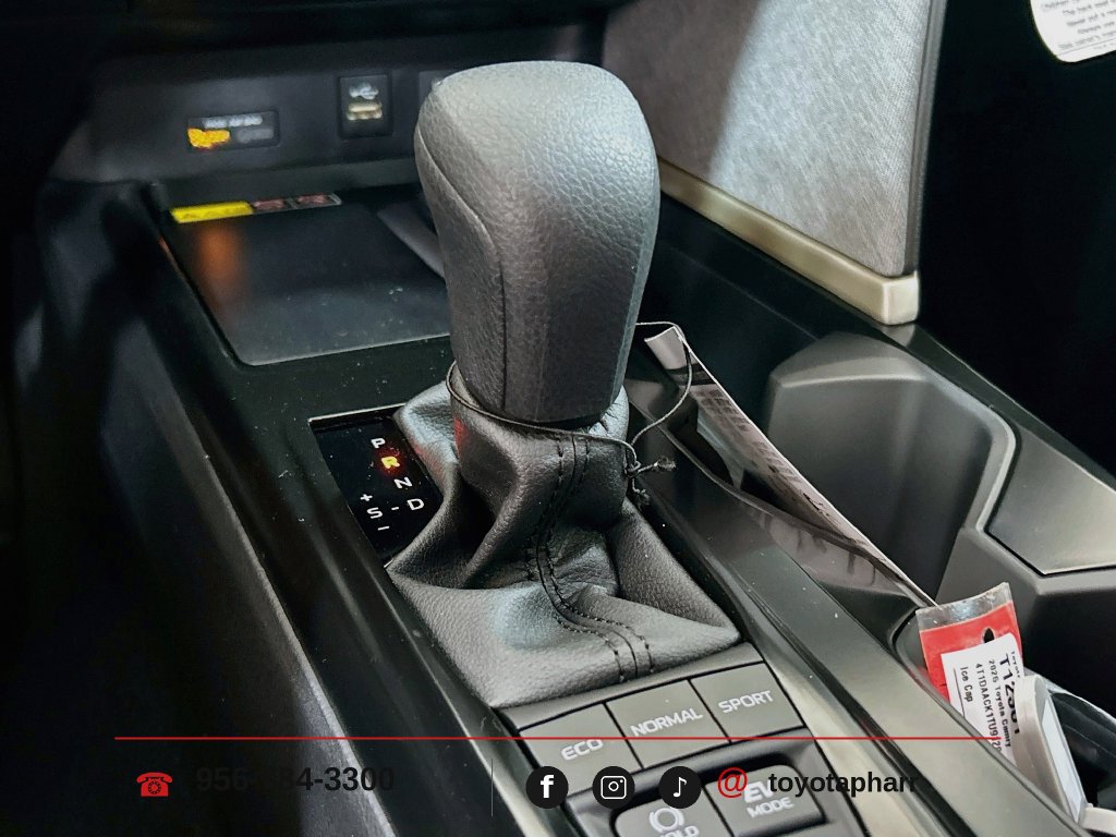 New 2026 Toyota Camry LE w/ Convenience Package FWD image 15