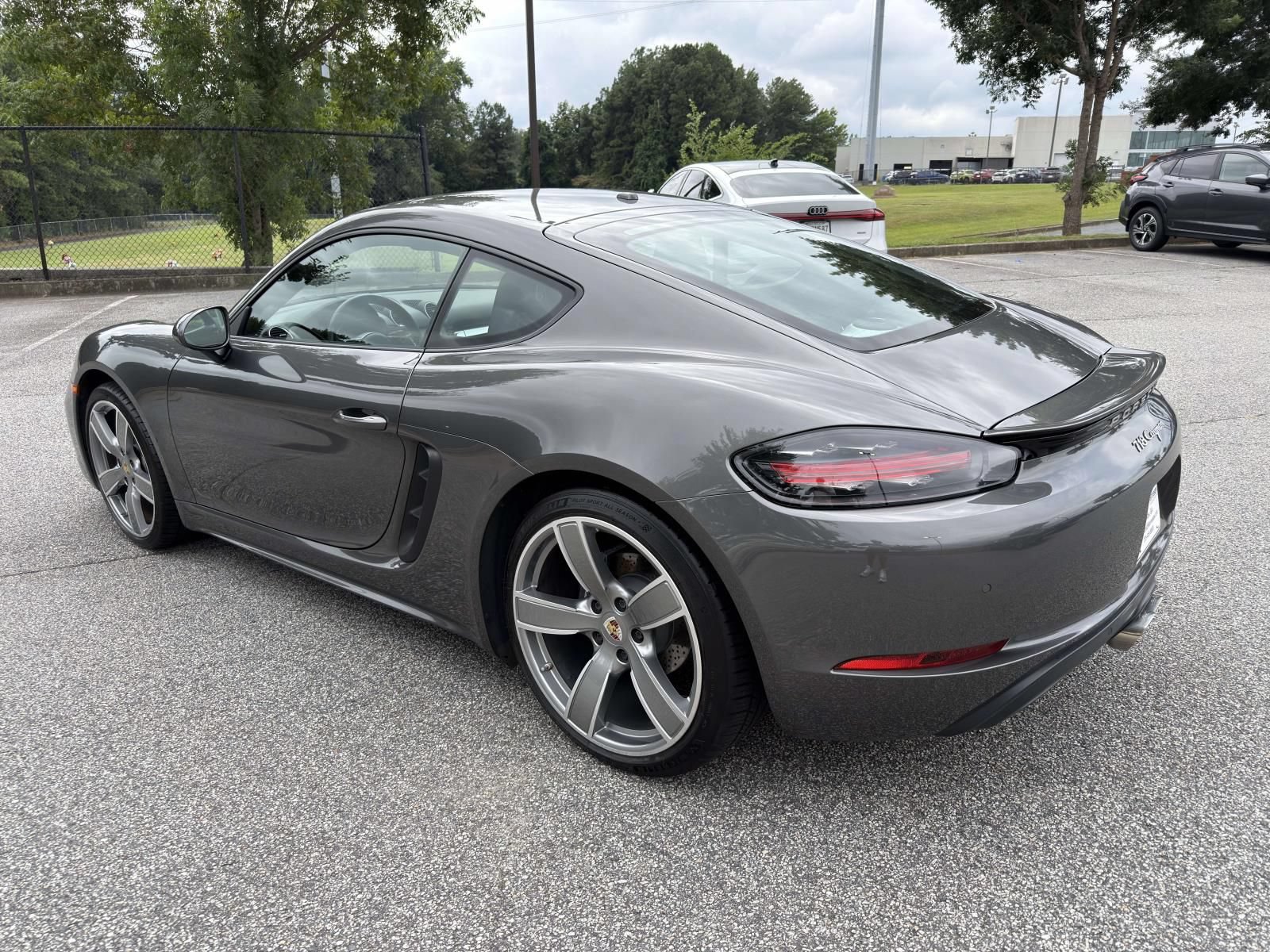 Used 2024 Porsche 718 Cayman RWD image 5