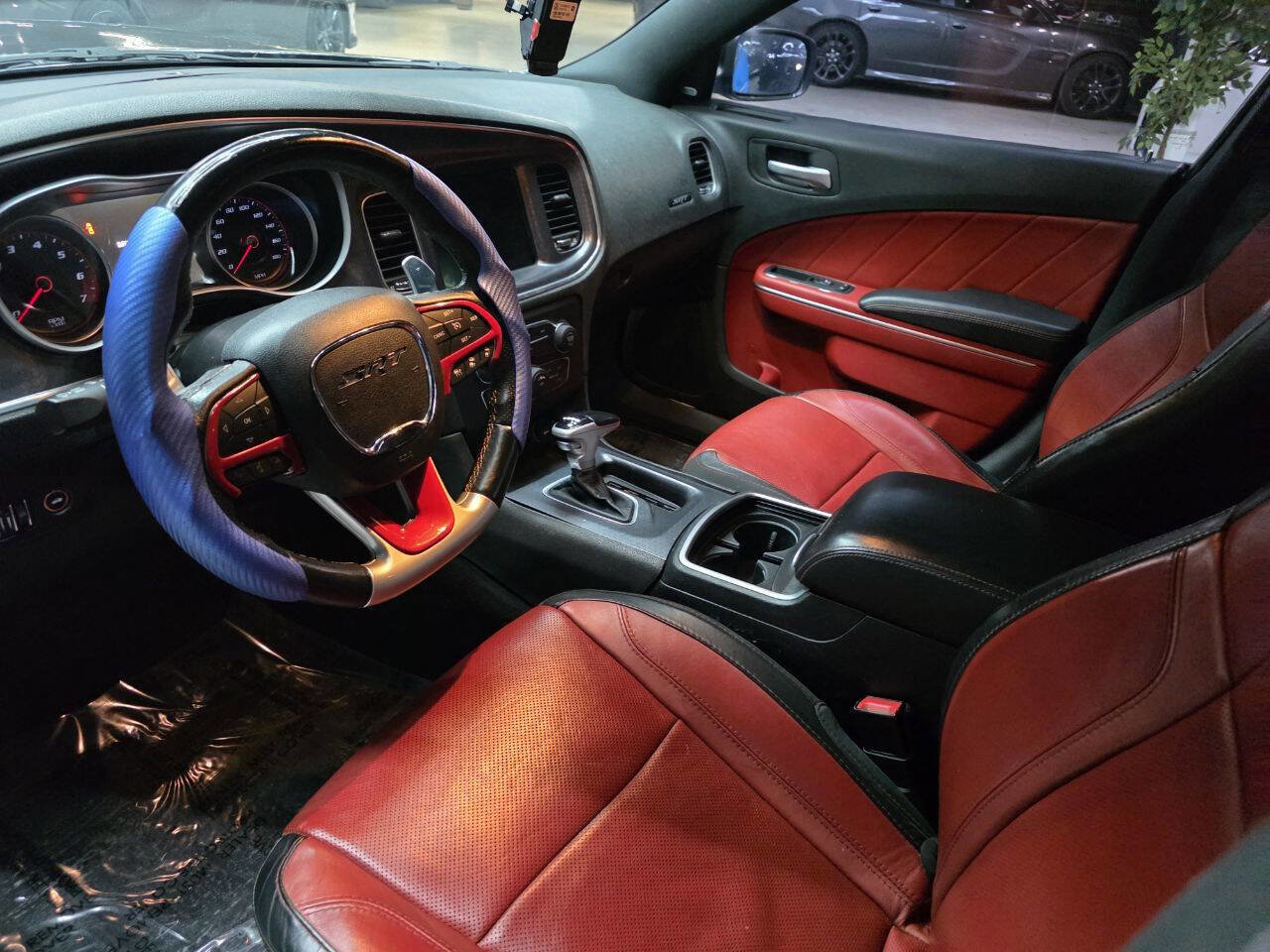 Used 2017 Dodge Charger SRT w/ Harman/Kardon Audio Group image 17