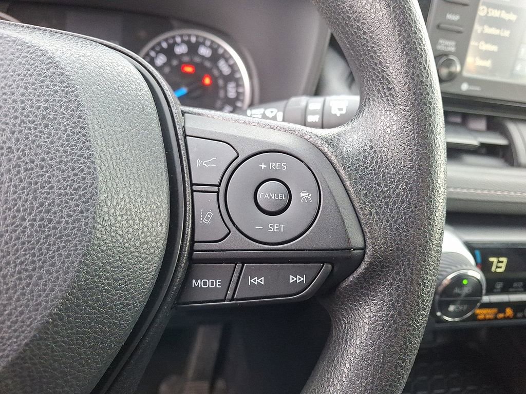 Used 2022 Toyota RAV4 XLE image 21